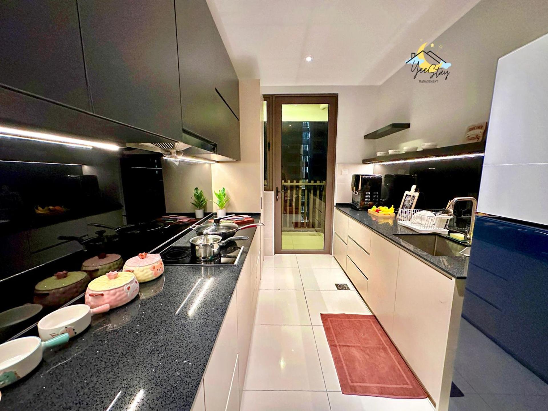 Seaview Poolview Cityview Baliresidence Video Game 5Minjonker Malacca Kültér fotó